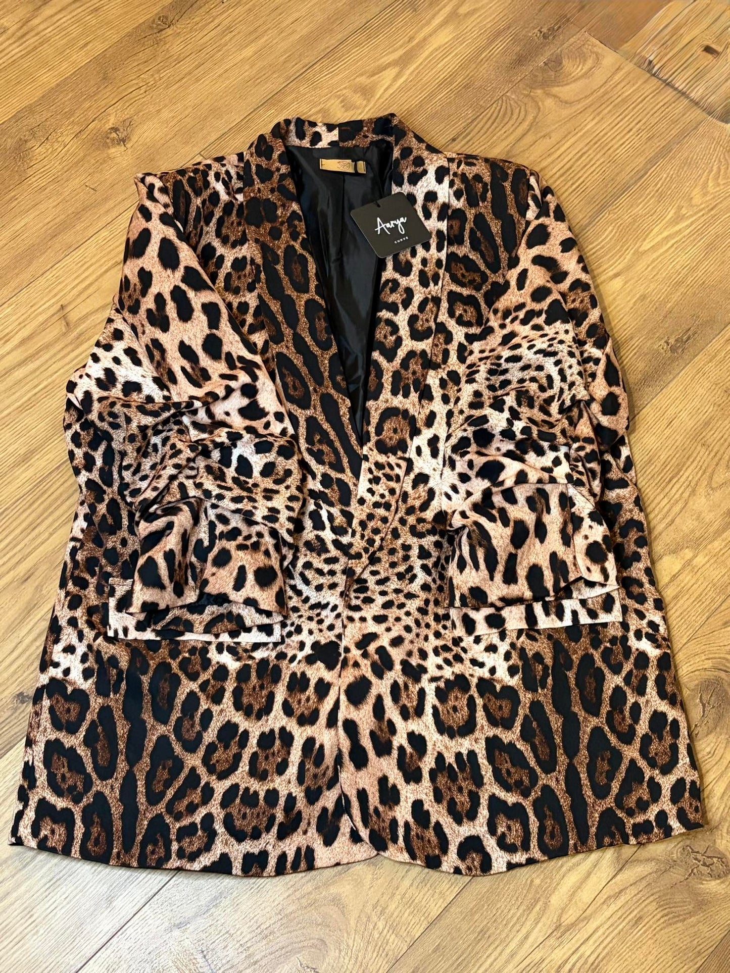 Leopard Ruched Sleeve Blazer (One size14-18)